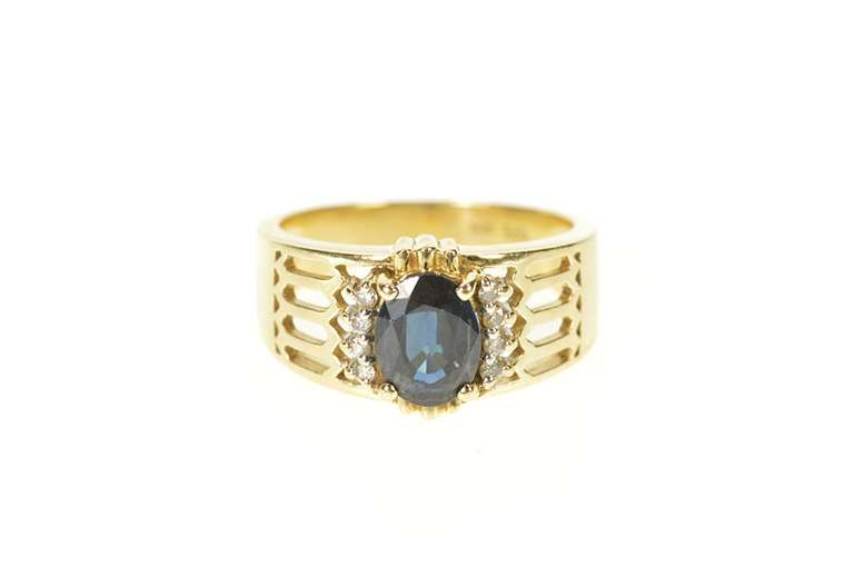 14K Yellow Gold Oval Natural Amethyst Diamond Statement Ring