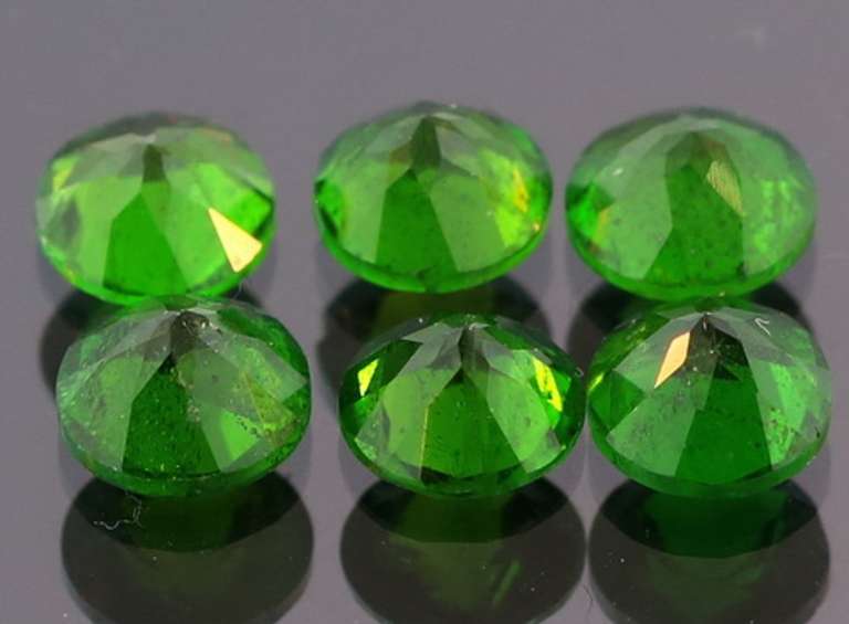 Rich forest green 3.30ct Chrome Diopside set