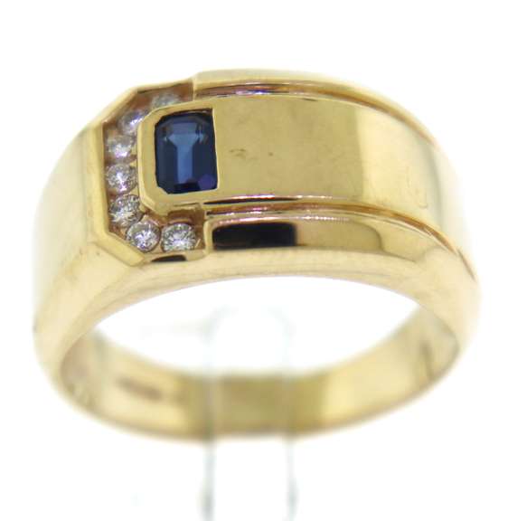 Gent's Diamond and Sapphire Yellow Gold Ring