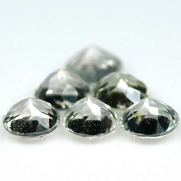 Glittering 6.26ct UNHEATED diamond white Topaz set