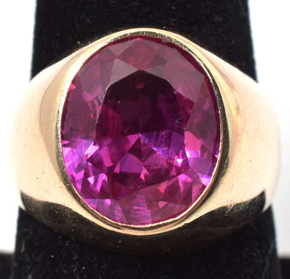 Massive Pink Sapphire Ring in Yellow Gold