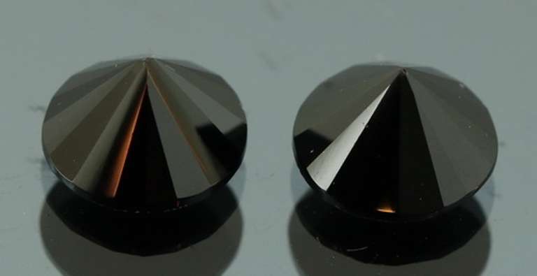 Sultry 4.99ct diamond black Tourmaline set