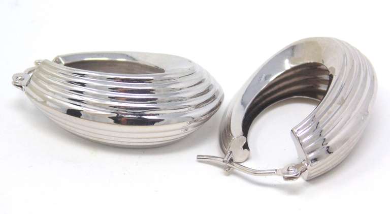Beautiful White Gold Oval Ribbed Hoop Earrings