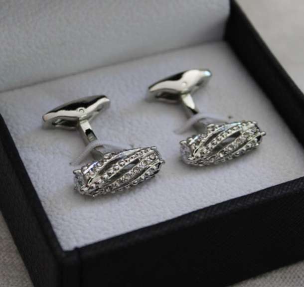 Handsome Pair Jeweled Style Cufflinks By Carelli