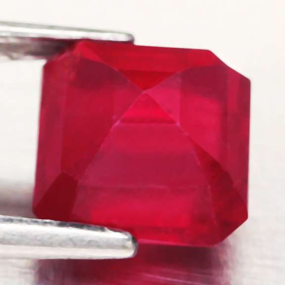 Eye catching 2.58ct rich blood red Ruby