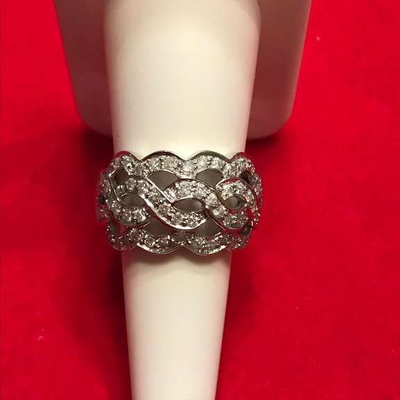 LADIES 14K WHITE GOLD AND DIAMOND WEAVE DESIGN RING