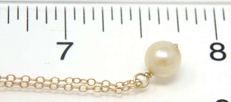 Simple Pearl Pendant on Chain