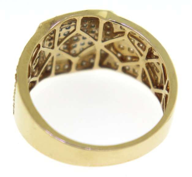 Powerful Yellow Gold Diamond Ring