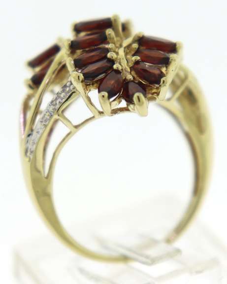 Charming Yellow Gold Garnet & Diamond Waterfall Ring