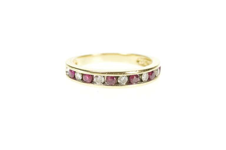 14K Yellow Gold 1/3 Ctw Ruby Diamond Classic Wedding Band Ring
