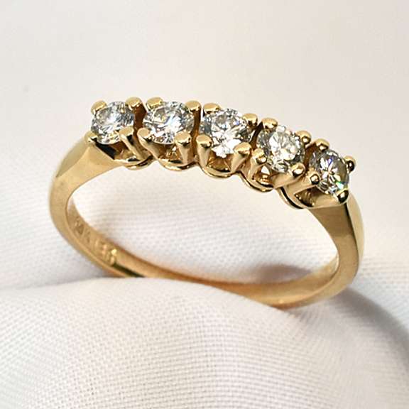 Useful 5 Diamond 1/2 carat Band