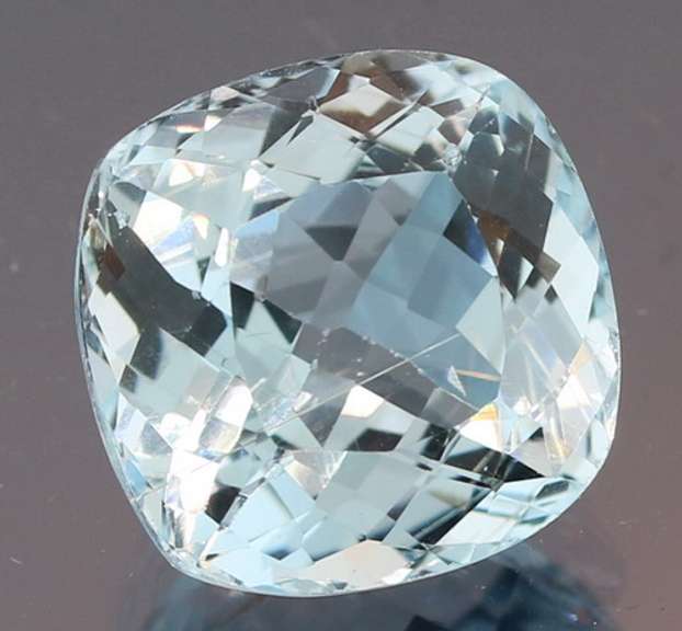 Glittering 7.69ct platinum blue cushion cut Topaz