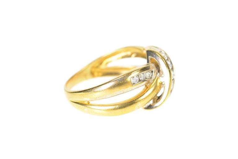 10K Yellow Gold 0.33 Ctw Curvy Channel Criss Cross Statement Ring
