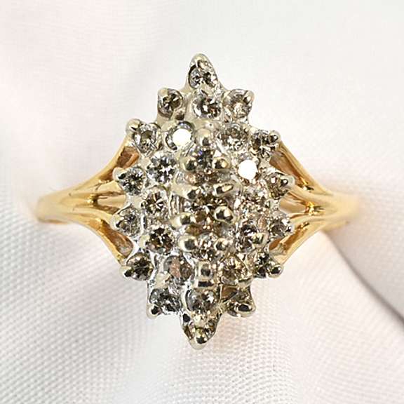 Sparkling 14k Diamond Cluster Ring