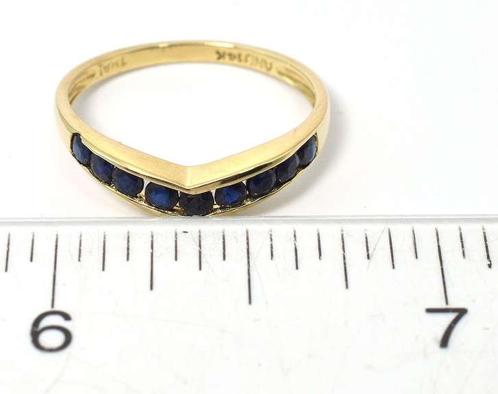 Classy Sapphire Chevron Band in 14KT Yellow Gold