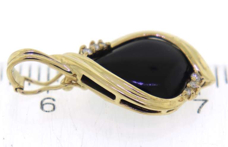 Fantastic Black Onyx Yellow Gold Pendant