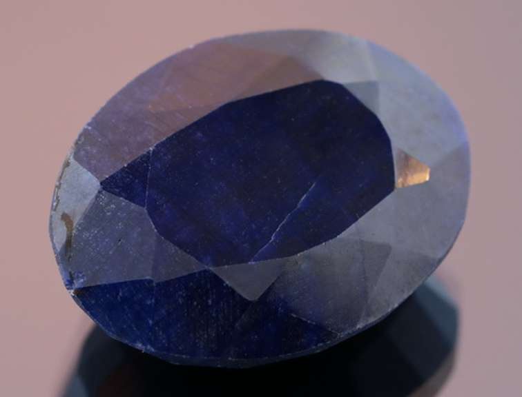 Lavish 94.5ct royal blue Sapphire