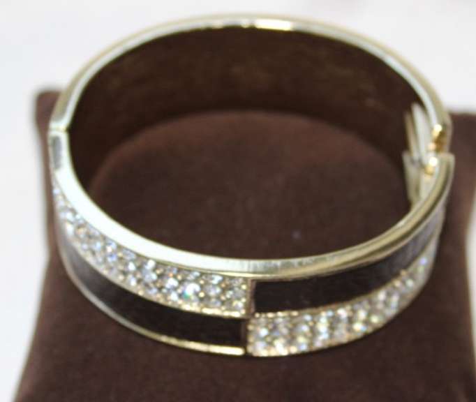An Eye Catching Two Tone Metal Bracelet