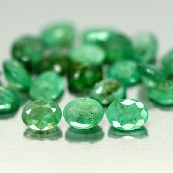 Large 6.81ct 22 piece Zambian Emerald parcel