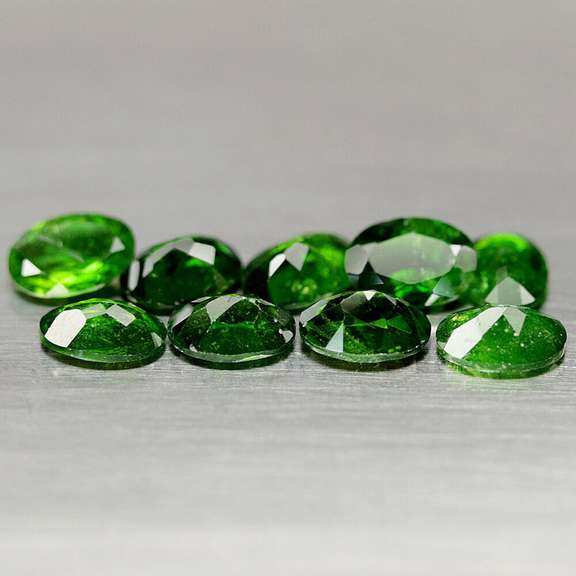 Rich forest green 6.79ct Chrome Diopside set