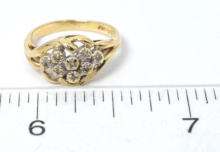 Sweet Diamond Cluster Ring in Yellow Gold