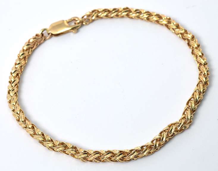 Elegant Braided Bracelet in 14KT Yellow Gold