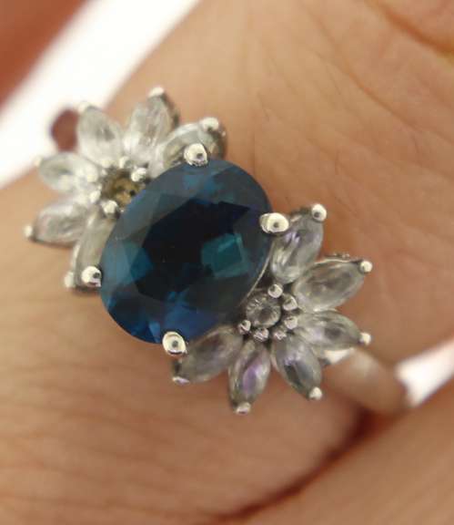 Srterling Silver London blue Topaz Ring