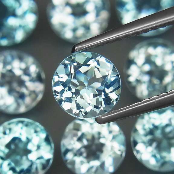 High fire collection of 12.21ct Topaz solitaires