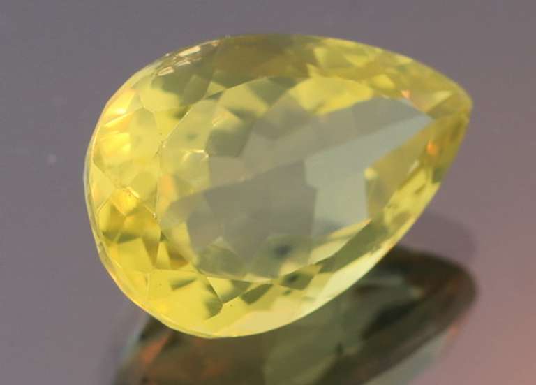 Brilliant! 14.80ct top lemon yellow unheated Citrine