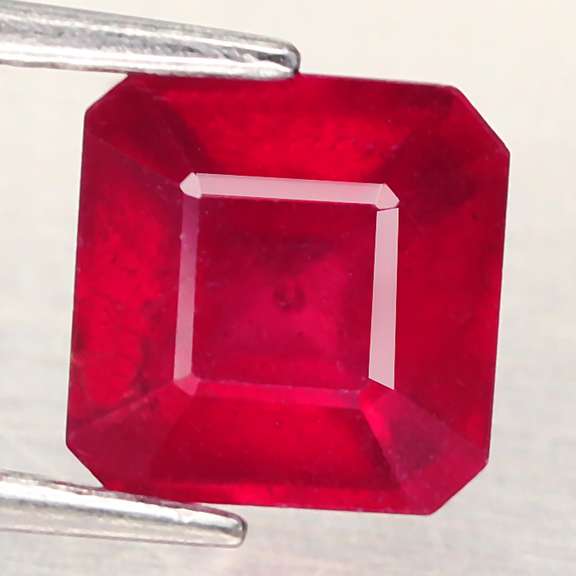 Eye catching 2.58ct rich blood red Ruby