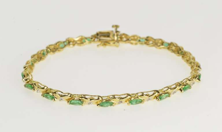 14K Yellow Gold Marquise Emerald Diamond X Link Tennis Bracelet