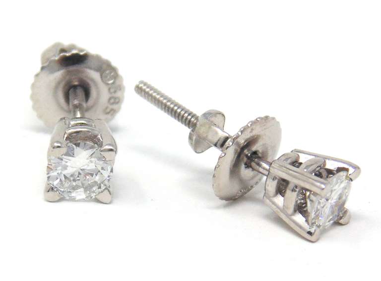 Elegant 14kt WG Round Cut Diamond Stud Earrings