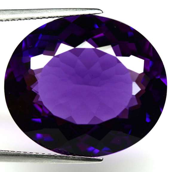 Huge! 26.74ct blue violet Hydrothermal Amethyst