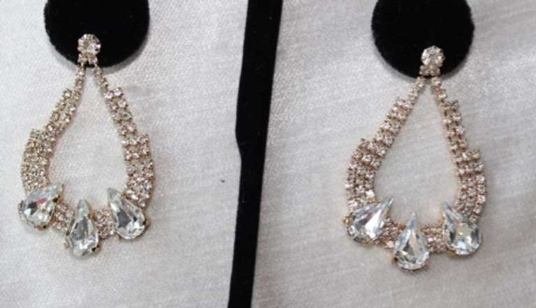 A Very Sexy  Fashion  Design Earrings