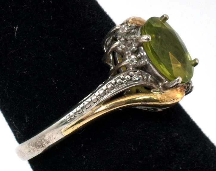 Vintage Sterling Silver Peridot Ring