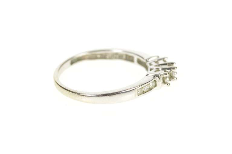 14K White Gold 0.25 Ctw Three Stone Promise Engagement Ring