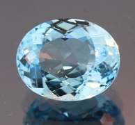Brilliant 6.86ct oval cut Topaz center stone
