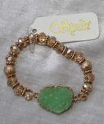 An Eye Catching Stretch Bracelet