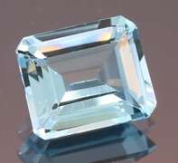 Gorgeous 6.61ct 10x12mm emerald cut Topaz