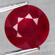 Amazing blood red 2.26ct Ruby solitaire