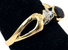 Free-Form Sapphire Ring in 14KT Yellow Gold