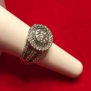 14K WHITE GOLD LADIES DIAMOND RING 2.50 CARATS