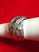 LADIES OVERLAP DIAMOND BURST RING. 14K WHITE GOLD