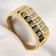 Fashionable Diamond Ring