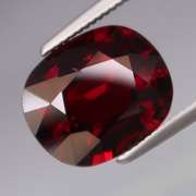 Elegant 5.57ct blackish red Spessartite Garnet