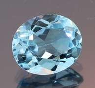 Brilliant 5.76ct oval cut Topaz center stone