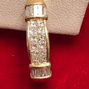 14K YELLOW GOLD LADIES DIAMOND EARRINGS