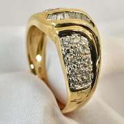 Flashy Baguette & Round Diamond Ring