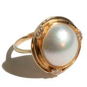 14 K Maube Pearl and Diamond Ring