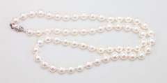 Fine Japanese Pearl Necklace